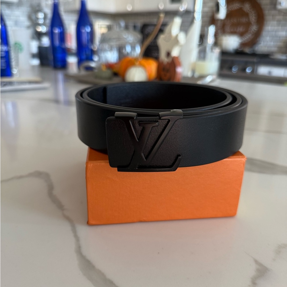 Louis Vuitton Men’s Belt Black